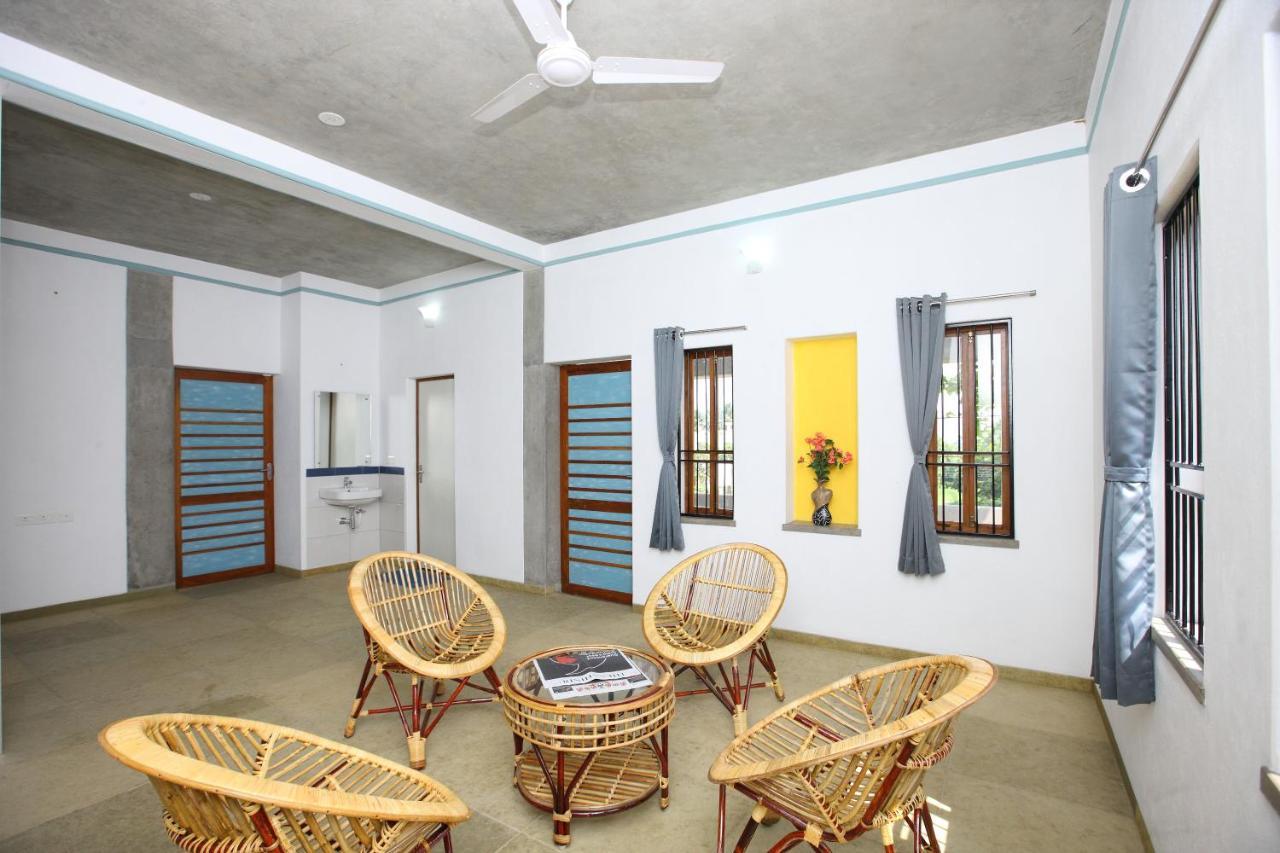 Hotel Du Palais - Auroville Beach 蓬蒂切里 外观 照片