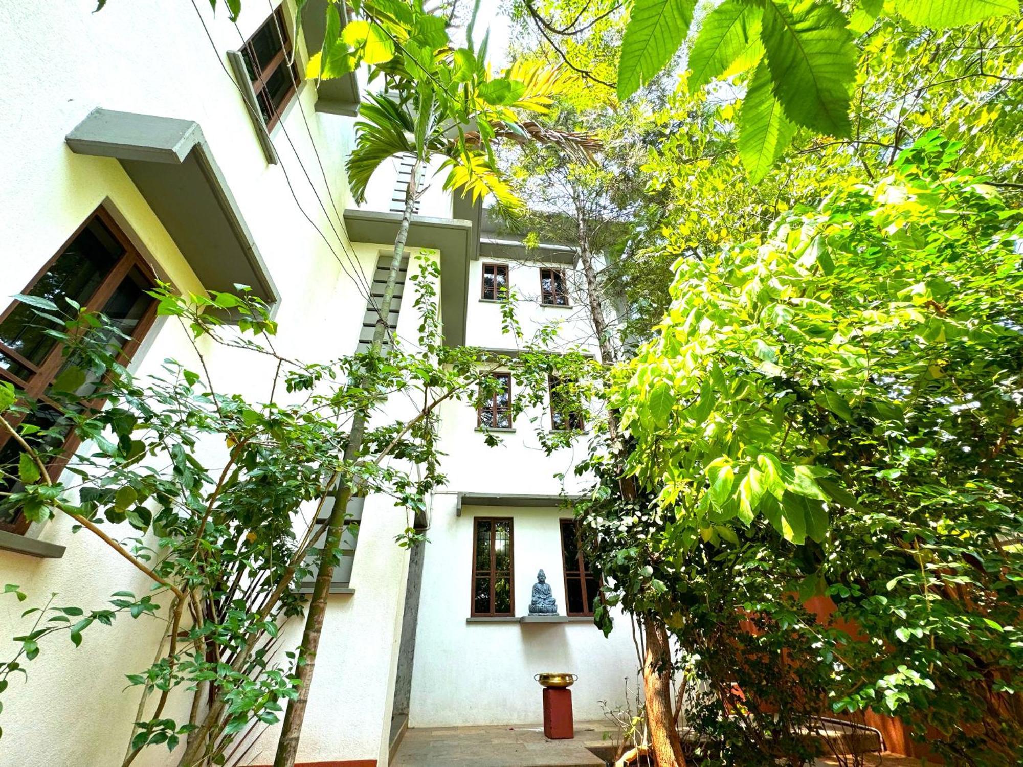 Hotel Du Palais - Auroville Beach 蓬蒂切里 外观 照片